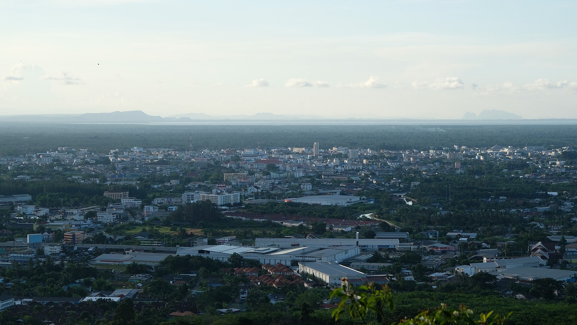 Surat Thani / Ko Samui — Wikimedia Commons (Wikipedia summary) photo